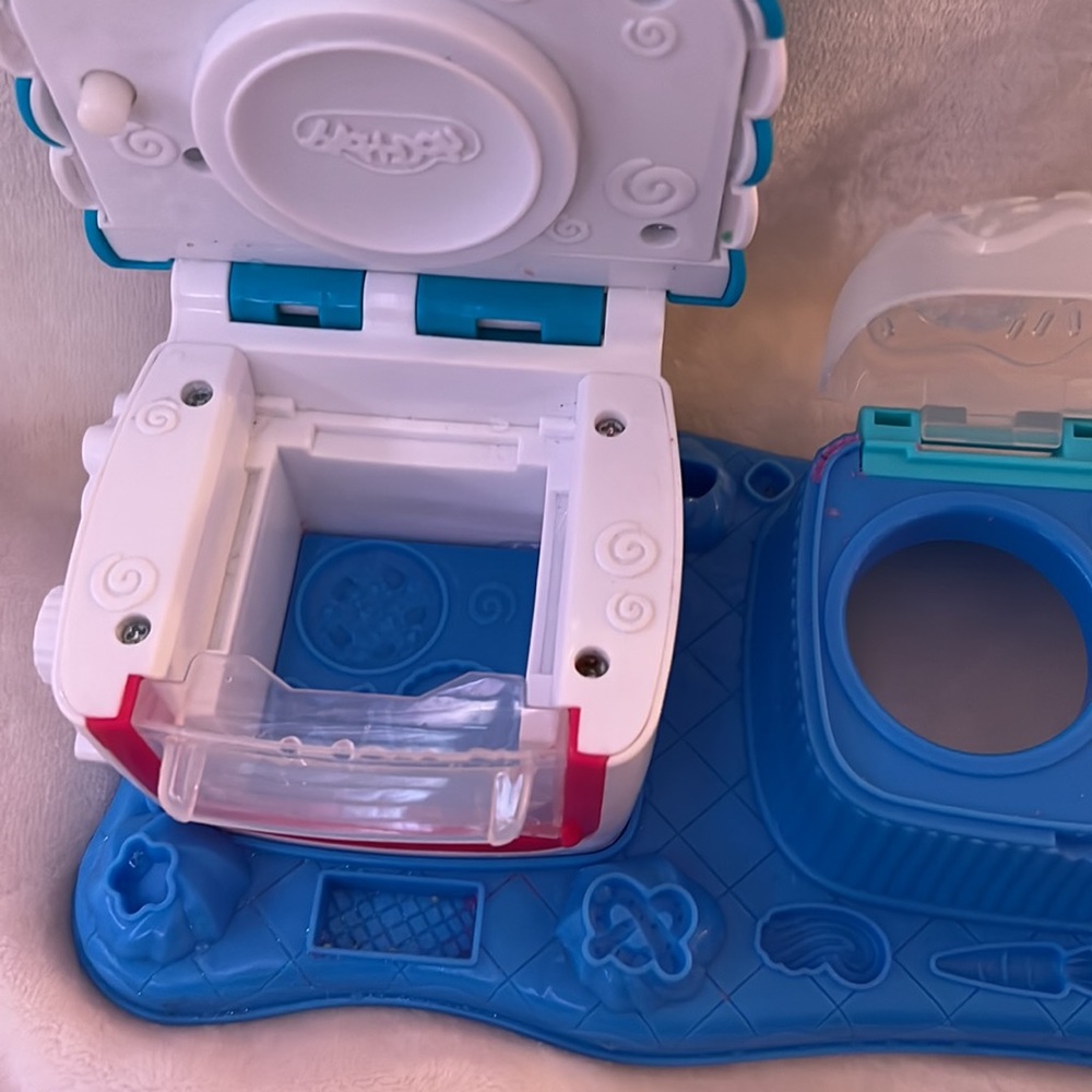 💕 Preloved Play Doh Bakery Oven Snack Play Set 💕 - Picture 4 of 5